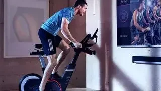 La bicicleta estática no solo mejora la forma física: la ciencia descubre un efecto inesperado en el cerebro